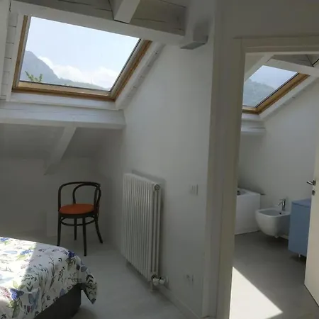 Charming With Mountain Views Apartment Trento